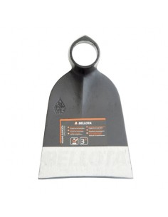 Azada para remover la tierra